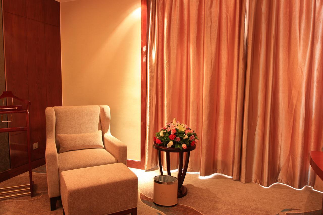 Xining Sapphire Hotel Екстериор снимка