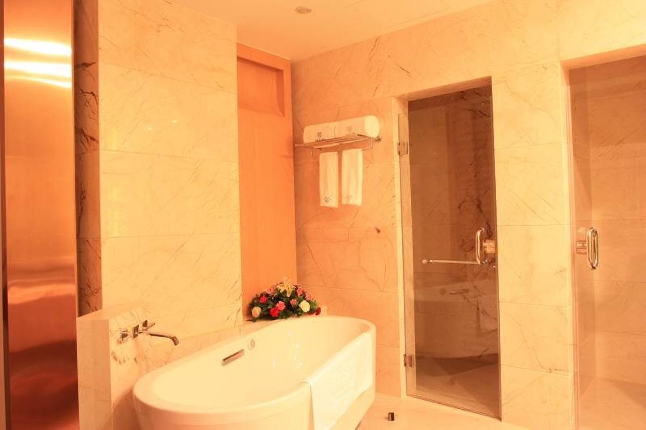 Xining Sapphire Hotel Екстериор снимка