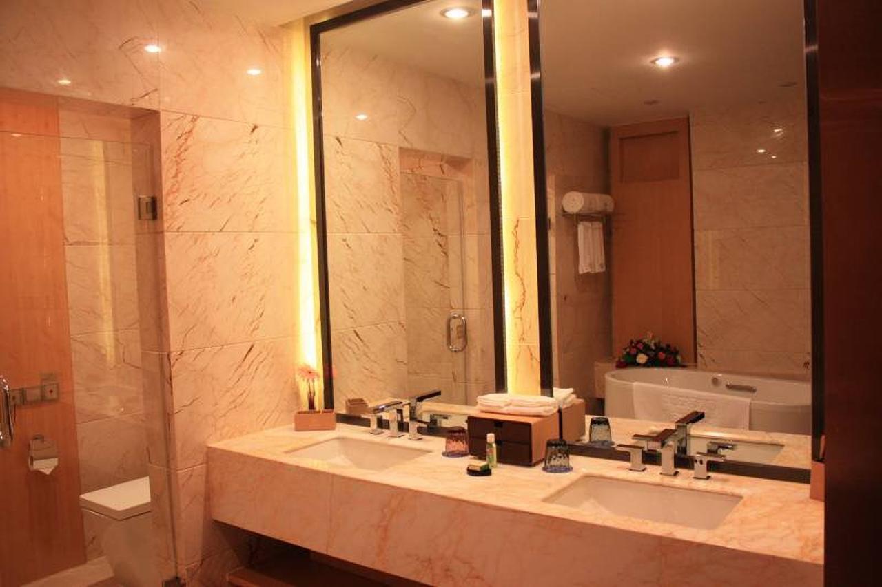 Xining Sapphire Hotel Екстериор снимка